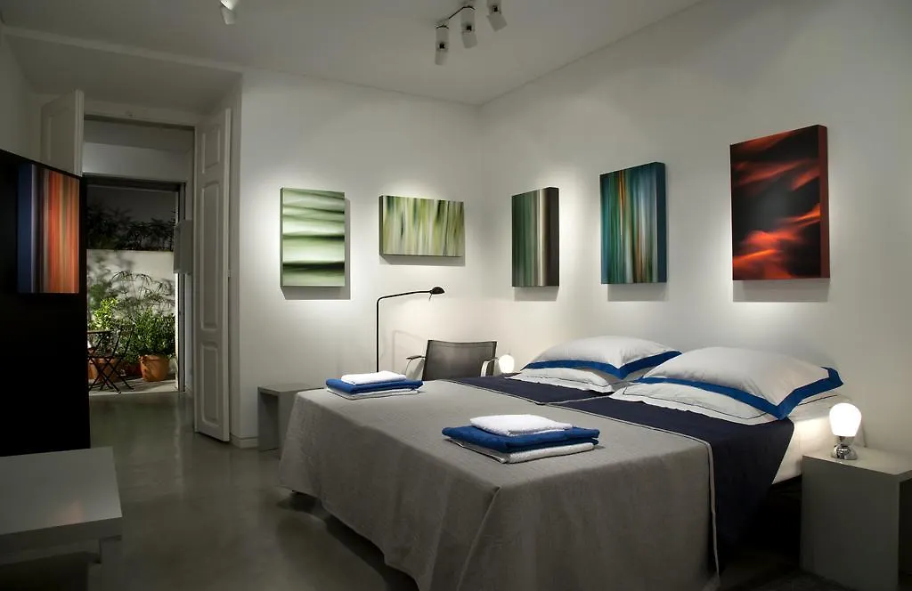 Art Gallery Apartment Lisbon